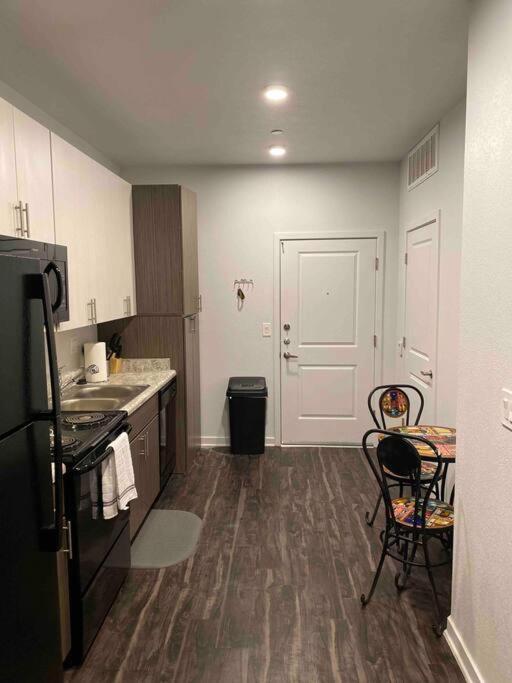 Phx Studio Living Apartment Phoenix Bagian luar foto